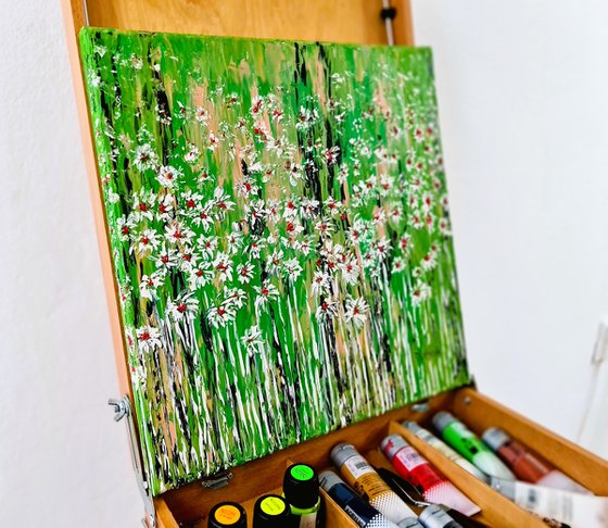 Daisies In The Grass 5