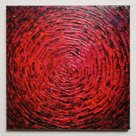 Red concentric shine