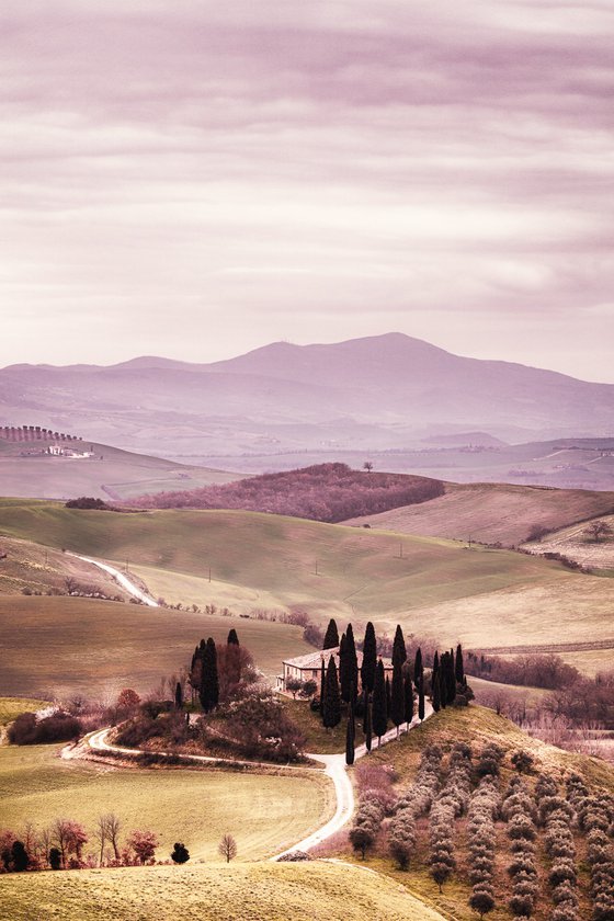 A tuscan homestead before the sunset