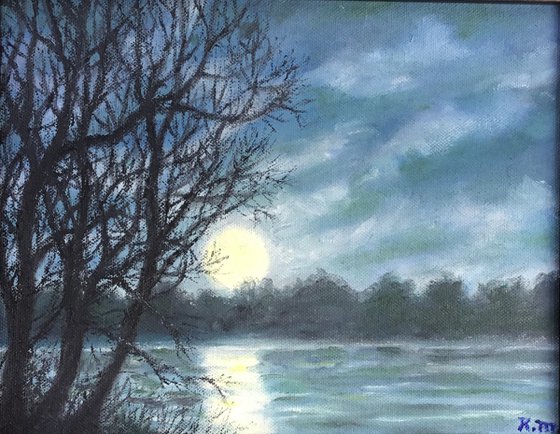 FULL MOON ACROSS THE RIVER