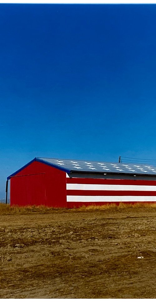 Stars & Stripes Barn, Oakhurst, California by Richard Heeps