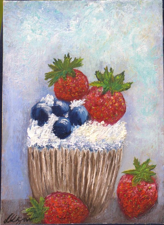 Cupcake with fruits