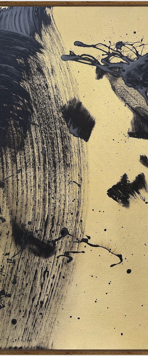 Obsidian Gesture by Evgenia Makarova