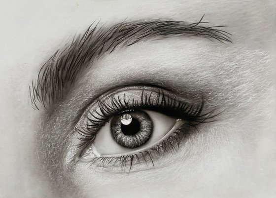 Realistic eye