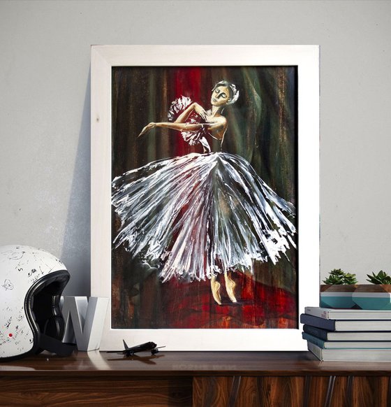 Dancing ballerina