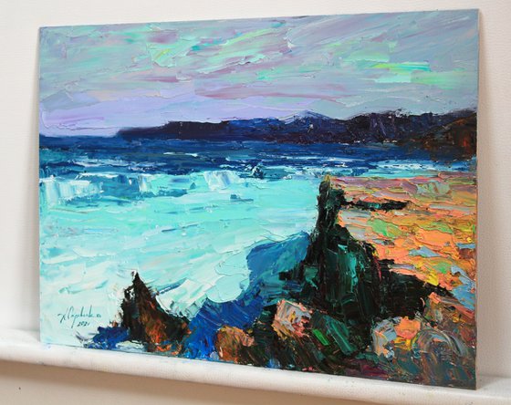 Turquoise. Beyond the Shore