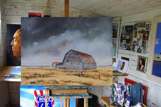 BARN ON THE PRAIRIE