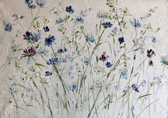 EXQUISITE LACE - Beauty of nature. Charming cornflowers. Floral texture. Pastel palette. Provence style. Bouquet. Tenderness.