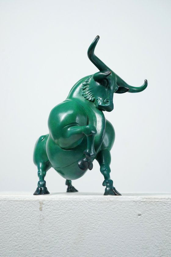 bull（Reduced-scale replica）