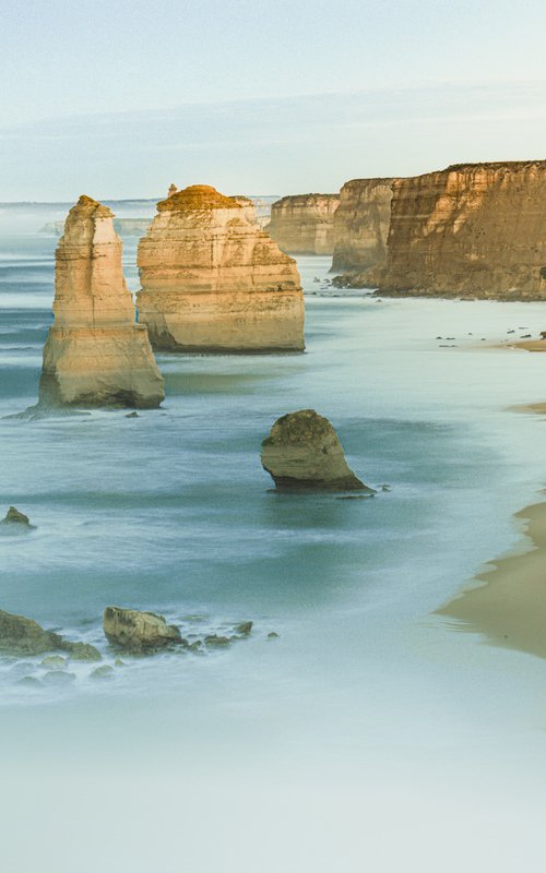 THE GREAT OCEAN ROAD by Harv Greenberg