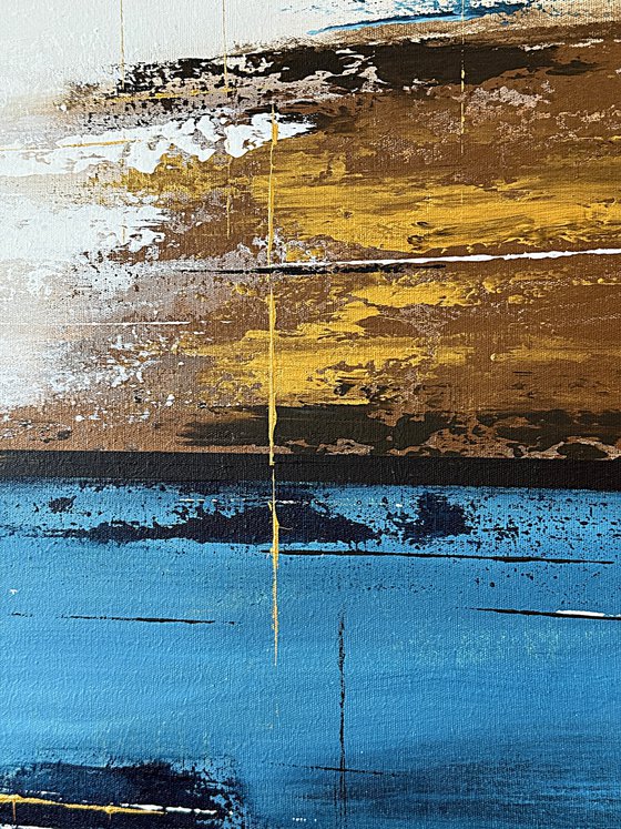 Silent Gold Current. Blue gold accents