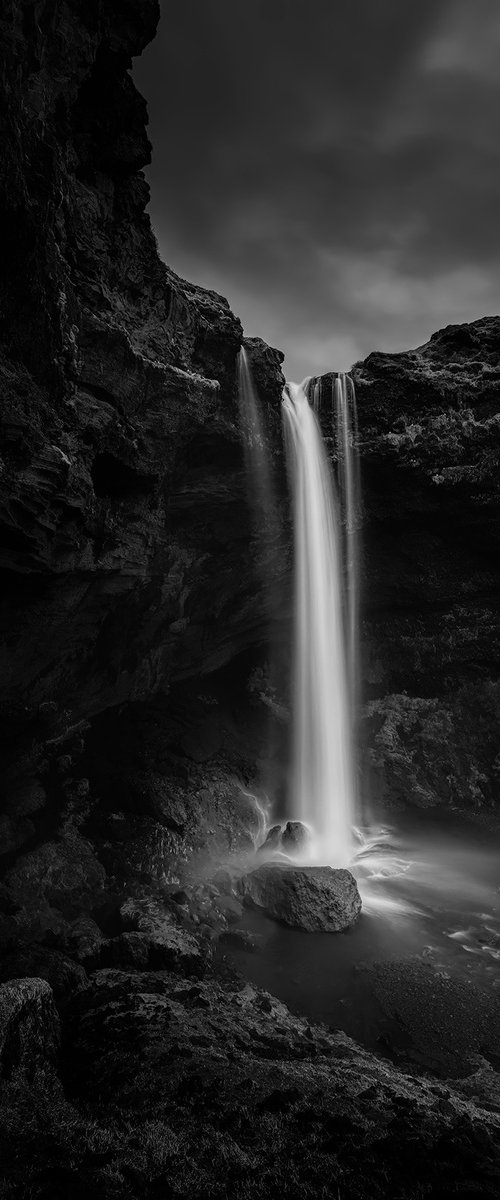 Kvernufoss by Nick Psomiadis