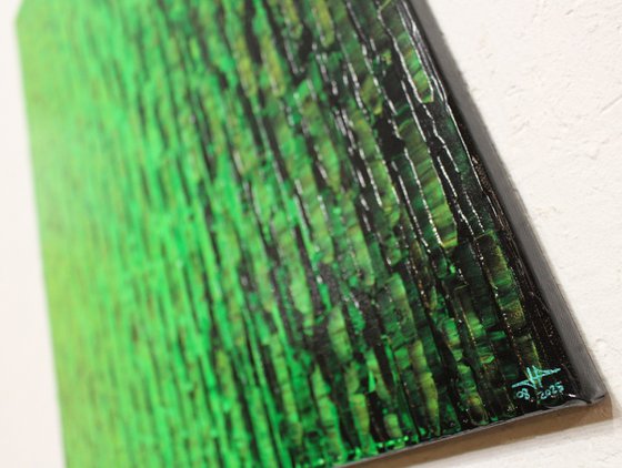 Iridescent green gradient