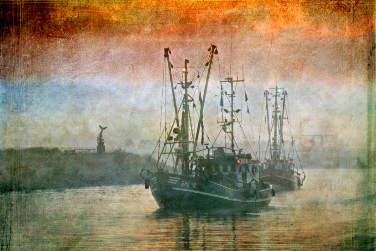 At Dawn in the Harbour - Canvas 75 x 50 cm by Sandra Roeken