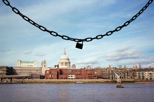 Love lock, London by Paula Smith