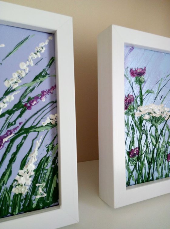 Breeze in the field + Easel or Frame, miniature