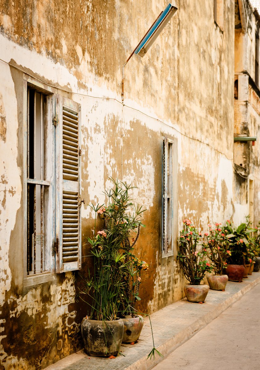 Impressionistic Cityscapes Photograph By Tom Hanslien, 33 X 47", Battambang, Cambodia Ii, Original Artwork