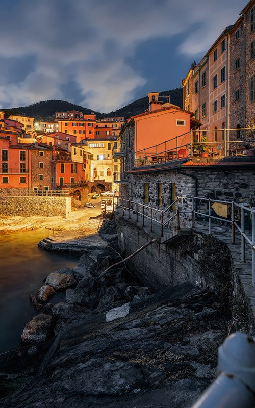 WALKING IN TELLARO by Giovanni Laudicina