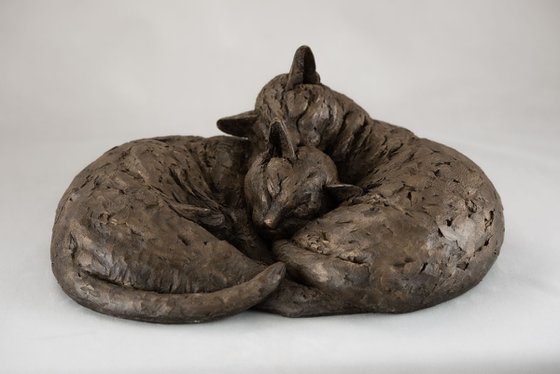 Pair of Cats Bronze Resin