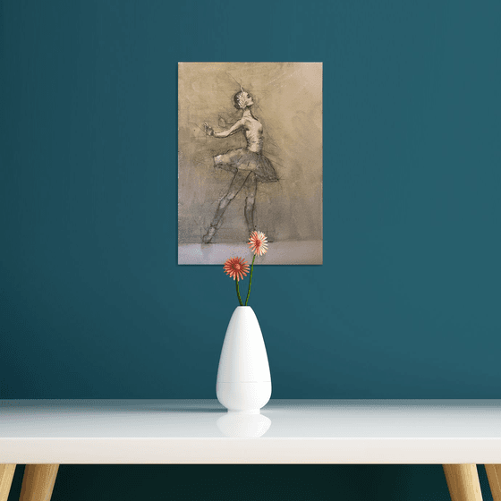 Odette (the white swan) in Swan Lake