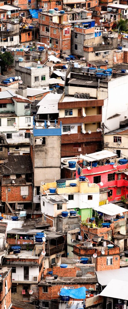 Rocinha Favela, Rio de Janeiro by Tom Hanslien