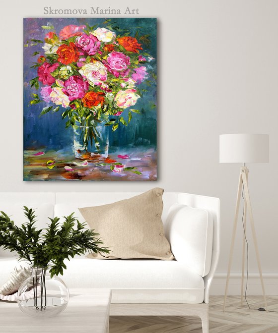 BOUQUET OF ANABEL - Roses. Beauty. Nature. Bright colors. Evening. Floral abstraction. Shades of red.