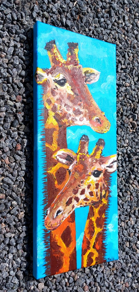 "2 giraffes"