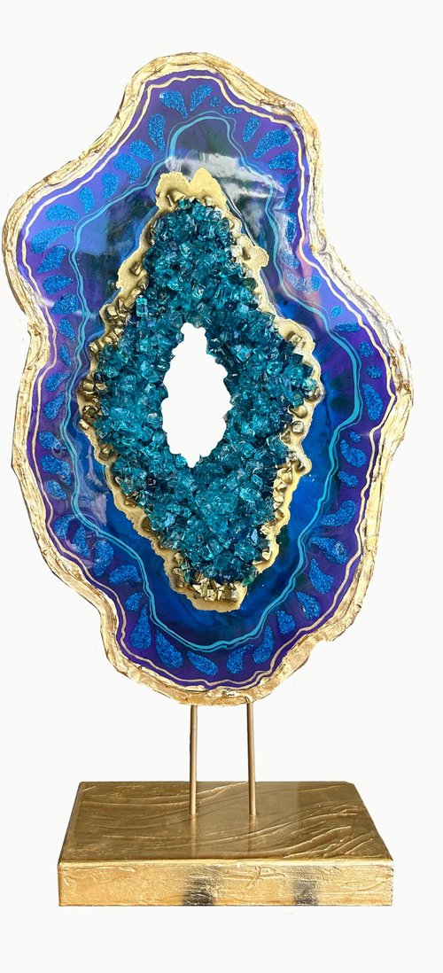 Geode Slice Luxiry "Peacock" by Alexandra Dobreikin