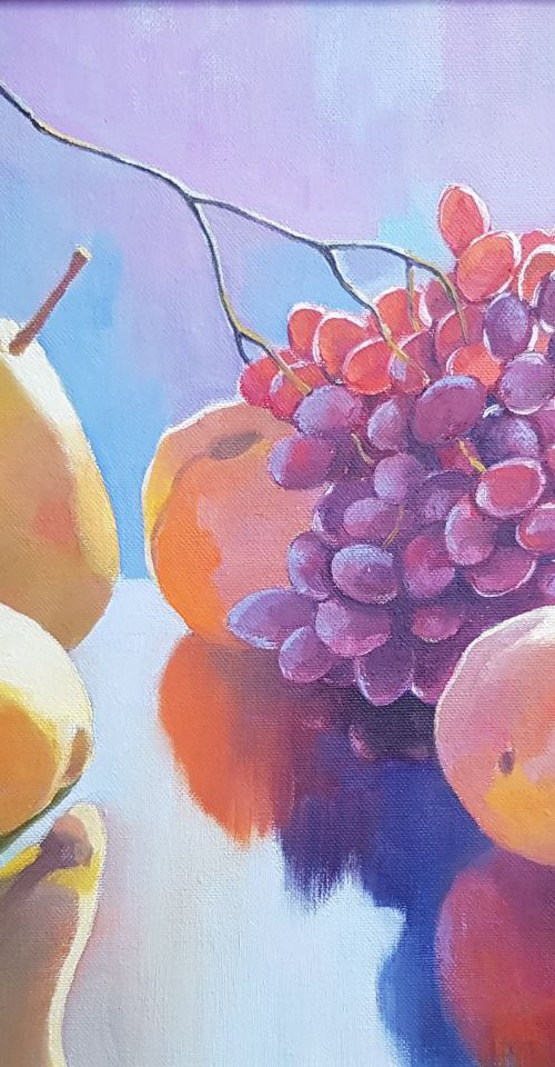 Still life with grapes by Andrii Roshkaniuk