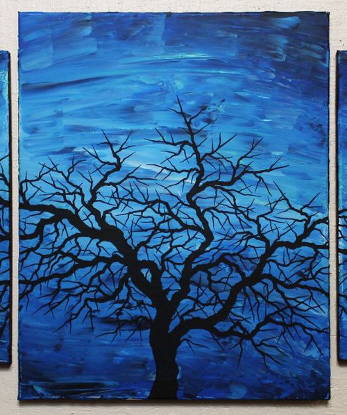 Silhouette of dark tree by Jonathan Pradillon