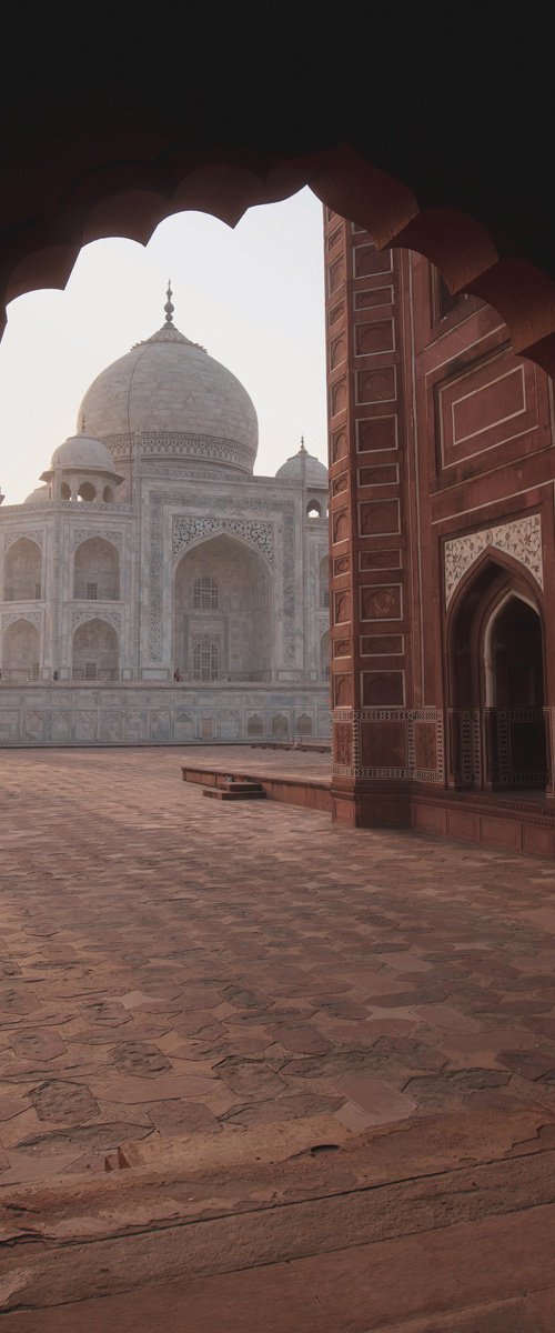 A GLIMPSE OF TAJ MAHAL by Fabio Accorrà