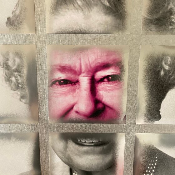 Queen Elizabeth II à la Warhol