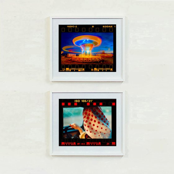 Chairoplanes Going Round