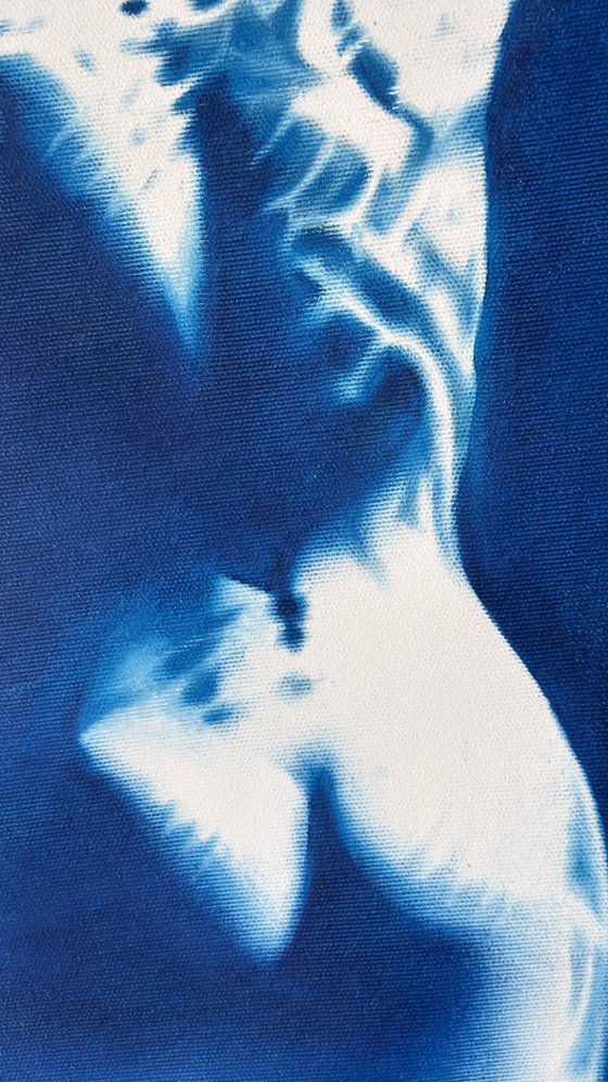 Blue Siren – Large Mythological Water Figure