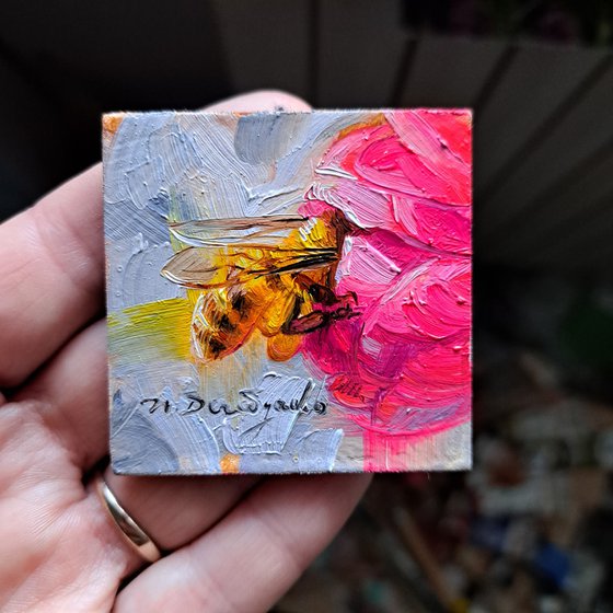 Bee painting
