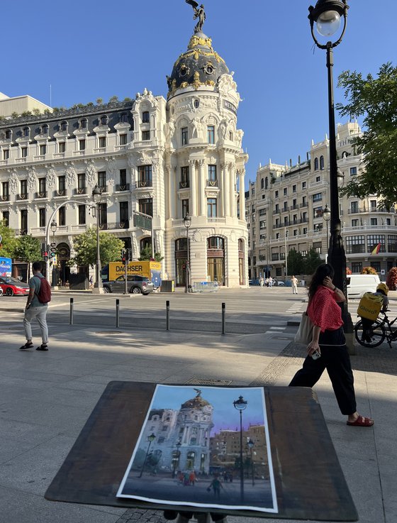 Morning on Gran Vía