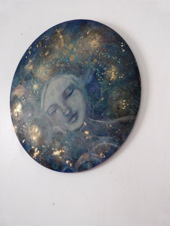 Tender Venus on wood 30 cm.