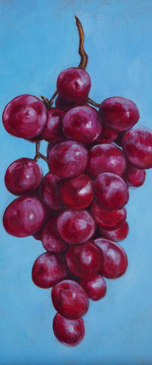 A bunch of grapes by Alfia Koral