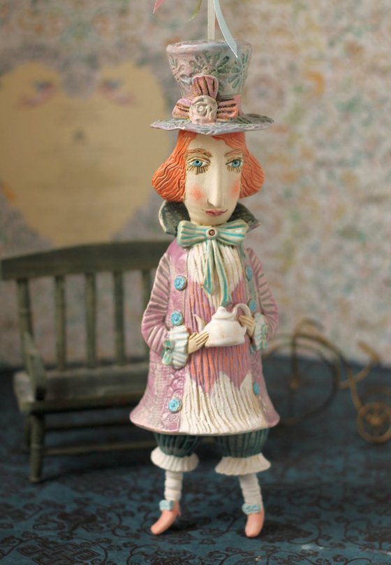 Hatter II. Sculptured Bell-Doll. Just a little bit mad