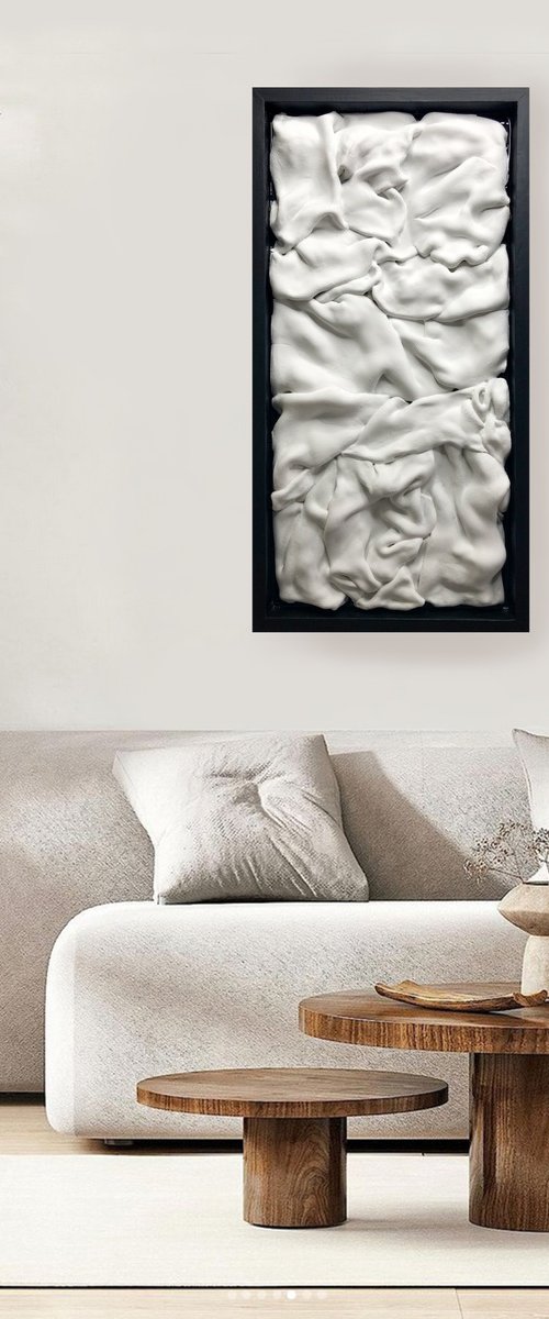 Whisper of white waves. by Viacheslav Zaykin