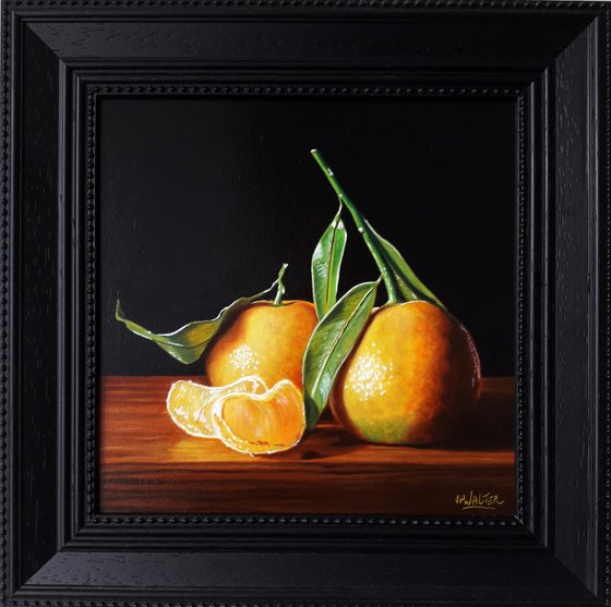 Clementines in chiaroscuro