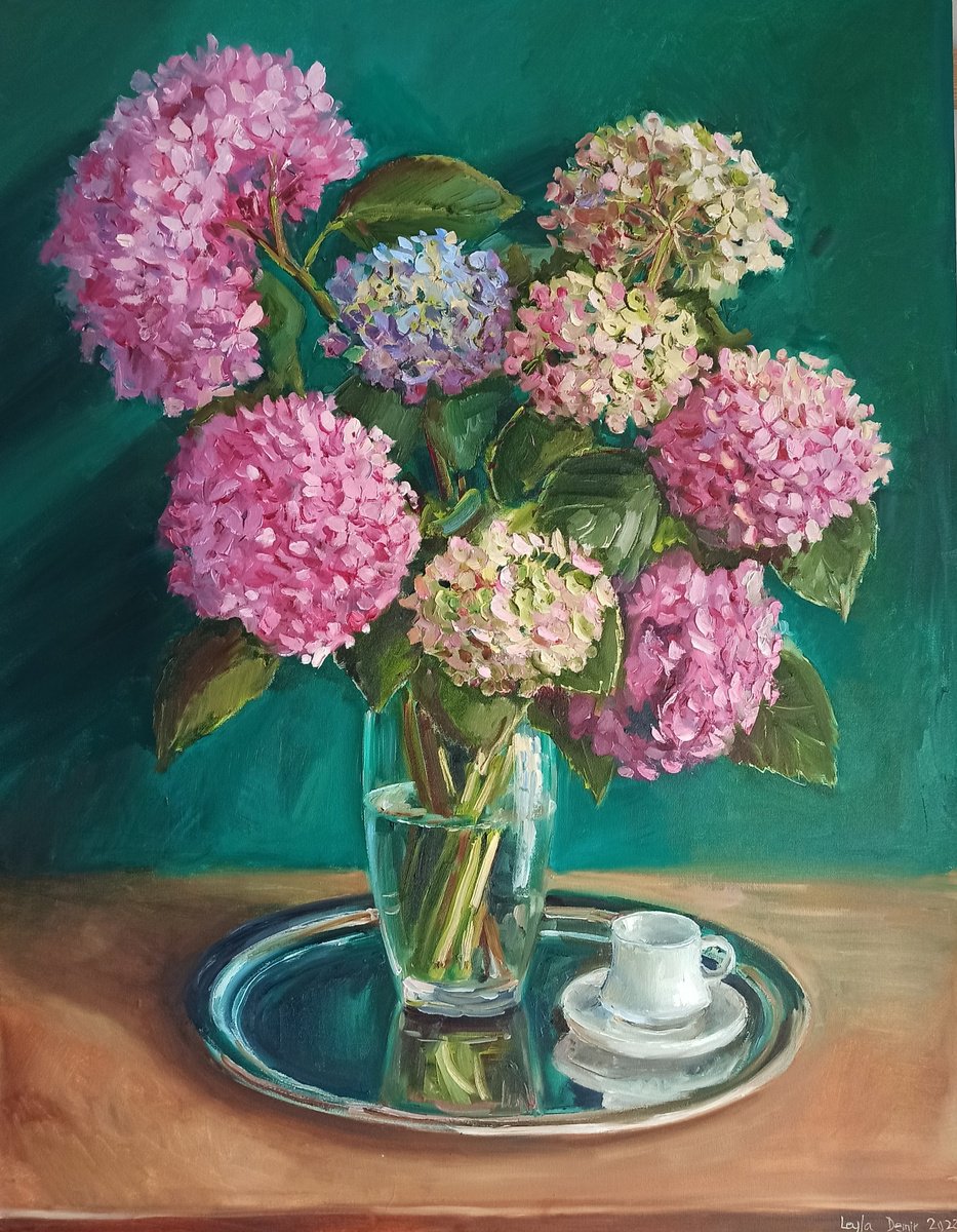 Impressionistic Still Life Oil Painting By Leyla Demir, 28 X 35", Pink And Blue Hudrangea Flower Bouquet, Original Artwork