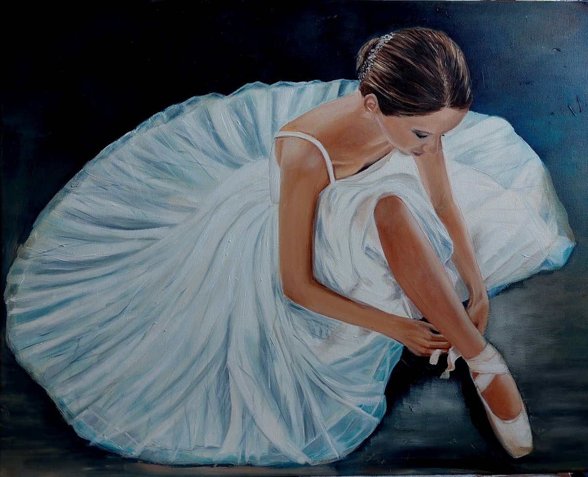 Photorealistic Portrait Oil Painting By Ira Whittaker, 20 X 16, Poised Elegance, Original Artwork