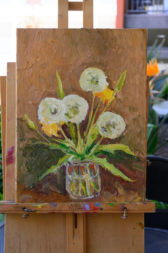 Dandelions in te Glass