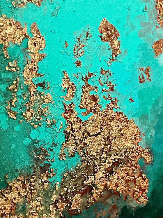 GOLD IN TURQUOISE