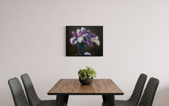 Elegant Beauty: Lilac Bouquet
