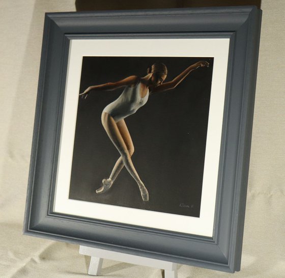 Outlines, Portrait of a Dancer