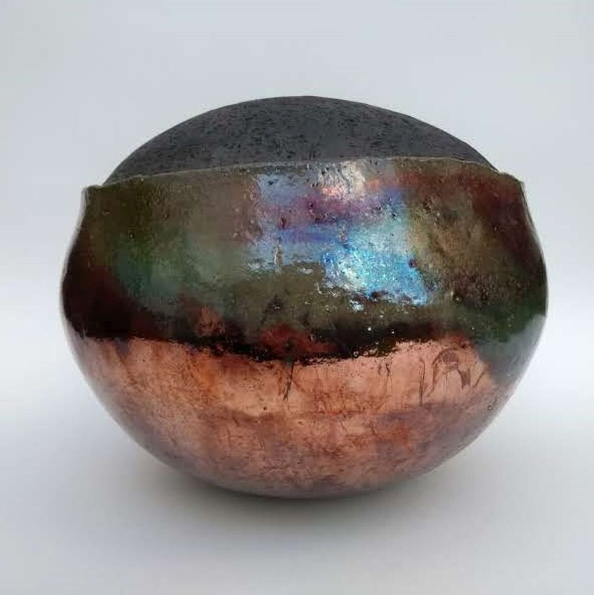 Raku Sphere 2 by Monique Robben- Andy Sheppard