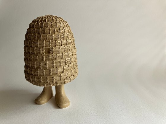 Hive Guy I - cafe latte color
