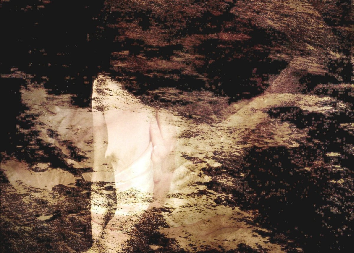 Caresse... by Philippe berthier